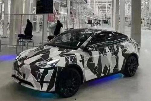 特斯拉员工爆料新车视频,全新车型惊艳亮相,性能与设计双升级 第1张 特斯拉员工爆料新车视频,全新车型惊艳亮相,性能与设计双升级 第1张